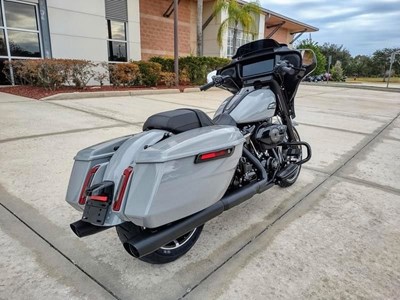 Street Glide Limited