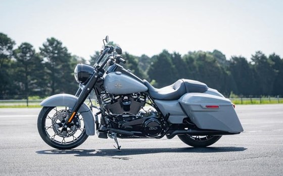 Neufahrzeug Harley-Davidson Touring Road King Special FLHRXS - Bild 2