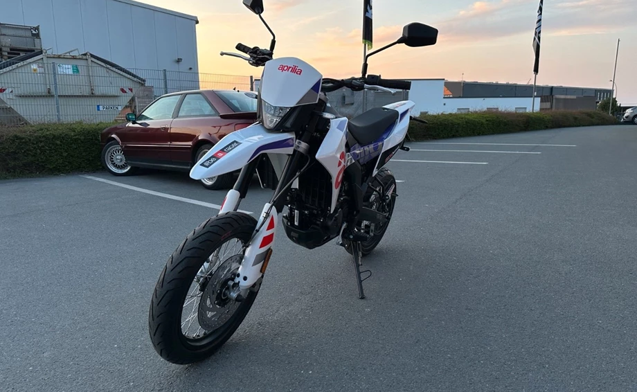 Angebot Aprilia SX 125 Bild 3: Angebot Aprilia SX 125