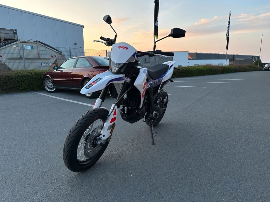 Angebot Aprilia SX 125 Bild 3: Angebot Aprilia SX 125