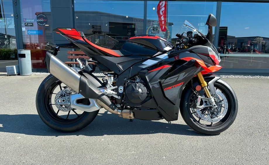 Angebot Aprilia RSV4 1100 Factory Bild 8: Angebot Aprilia RSV4 1100 Factory