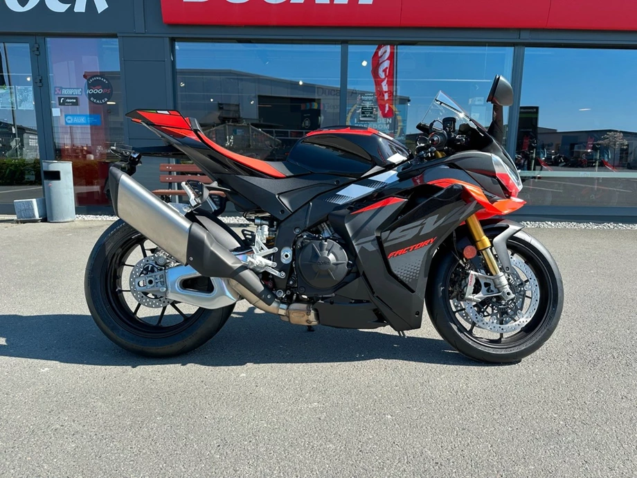 Angebot Aprilia RSV4 1100 Factory Bild 8: Angebot Aprilia RSV4 1100 Factory