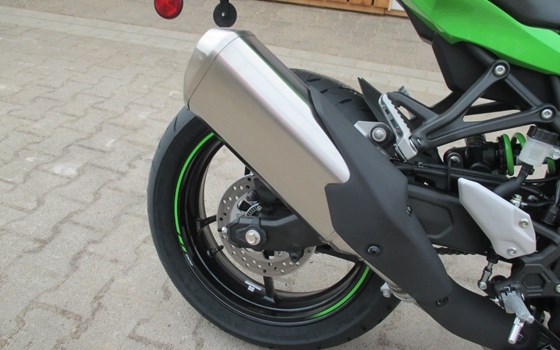 Neufahrzeug Kawasaki Ninja ZX-4RR - Bild 11
