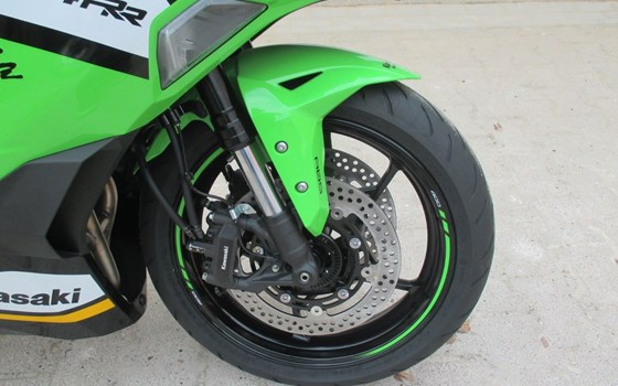 Neufahrzeug Kawasaki Ninja ZX-4RR - Bild 13