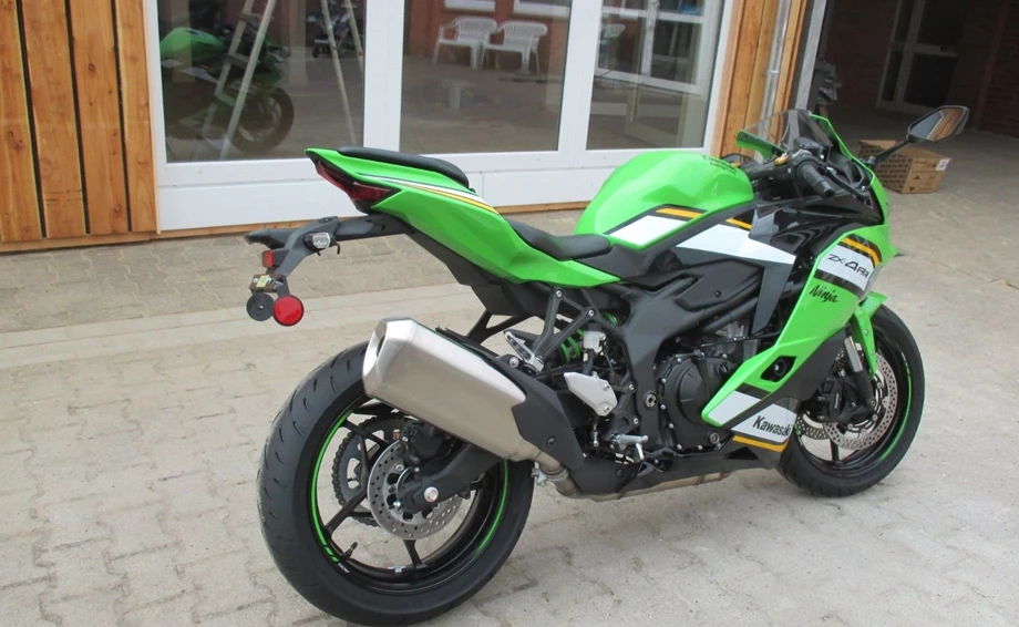 Angebot Kawasaki Ninja ZX-4RR Bild 3: Angebot Kawasaki Ninja ZX-4RR