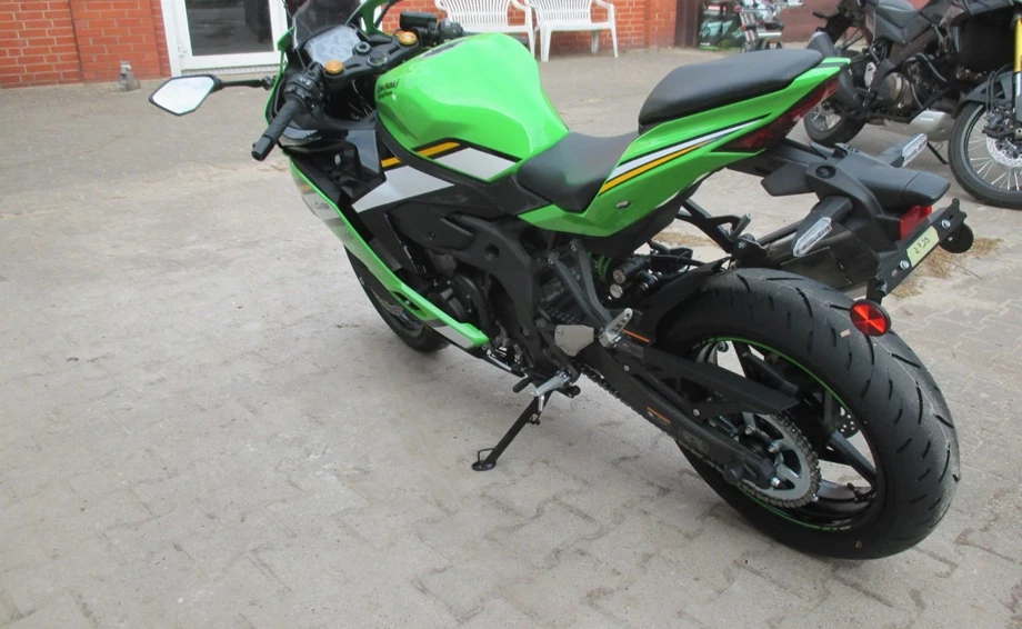 Angebot Kawasaki Ninja ZX-4RR Bild 5: Angebot Kawasaki Ninja ZX-4RR