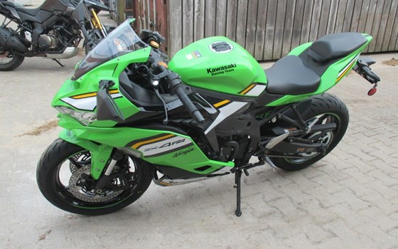 Neufahrzeug Kawasaki Ninja ZX-4RR - Bild 6