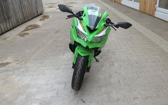 Neufahrzeug Kawasaki Ninja ZX-4RR - Bild 7