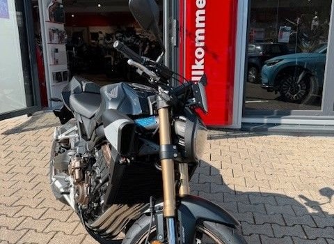 Neufahrzeug Honda CB650R E-Clutch - Bild 2