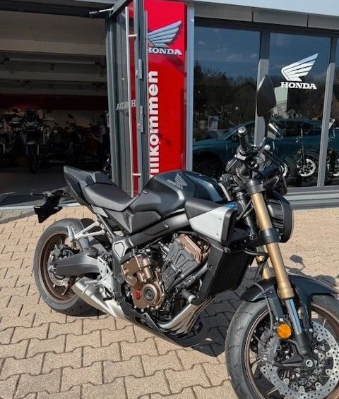 Angebot Honda CB650R E-Clutch Bild 3: Angebot Honda CB650R E-Clutch