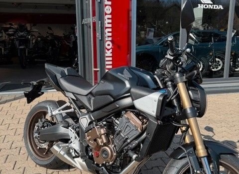 Neufahrzeug Honda CB650R E-Clutch - Bild 3