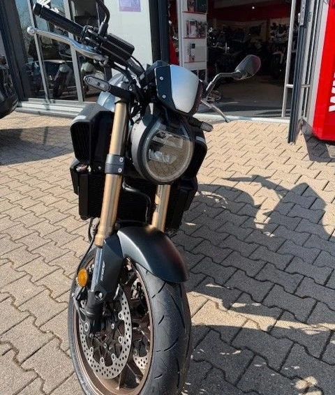 Angebot Honda CB650R E-Clutch Bild 4: Angebot Honda CB650R E-Clutch