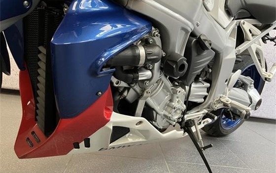 Gebrauchtmotorrad BMW K 1200 R - Bild 11 Gebrauchtmotorrad BMW K 1200 R - Bild 11