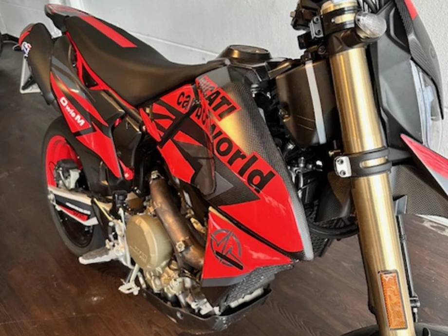 Angebot Ducati Hypermotard 698 Mono RVE Bild 3: Angebot Ducati Hypermotard 698 Mono RVE