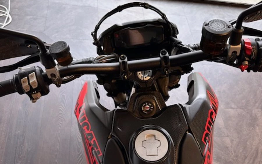 Angebot Ducati Hypermotard 698 Mono RVE Bild 5: Angebot Ducati Hypermotard 698 Mono RVE