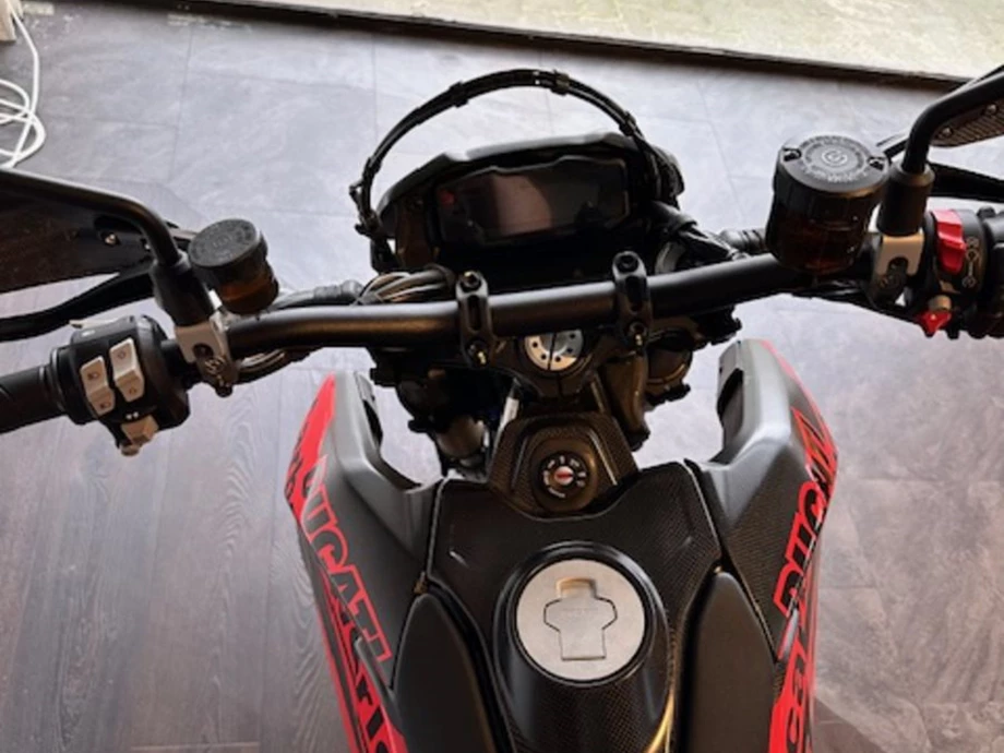 Angebot Ducati Hypermotard 698 Mono RVE Bild 5: Angebot Ducati Hypermotard 698 Mono RVE