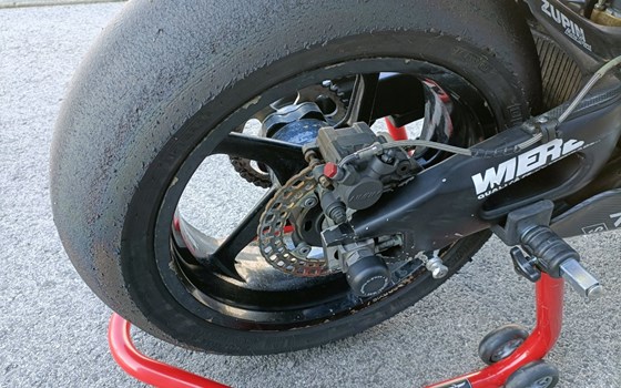 Gebrauchtmotorrad Honda CBR1000RR Fireblade - Bild 15 Gebrauchtmotorrad Honda CBR1000RR Fireblade - Bild 15