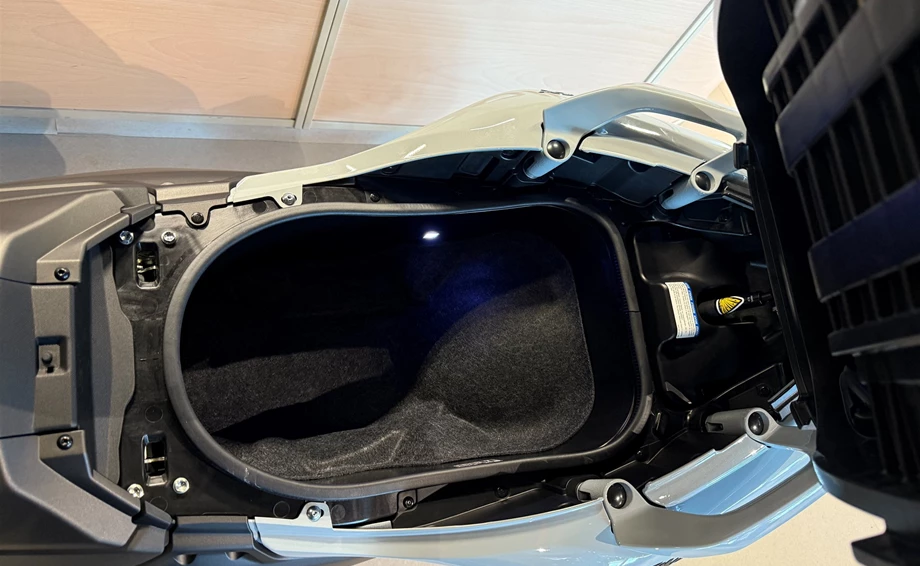 Angebot Yamaha TMAX 560 Tech Max Bild 10: Angebot Yamaha TMAX 560 Tech Max