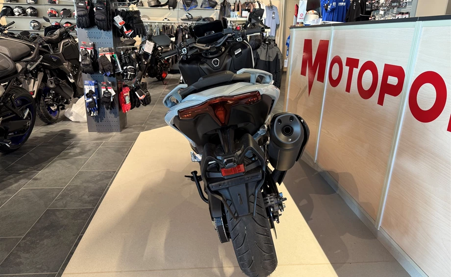 Angebot Yamaha TMAX 560 Tech Max Bild 6: Angebot Yamaha TMAX 560 Tech Max