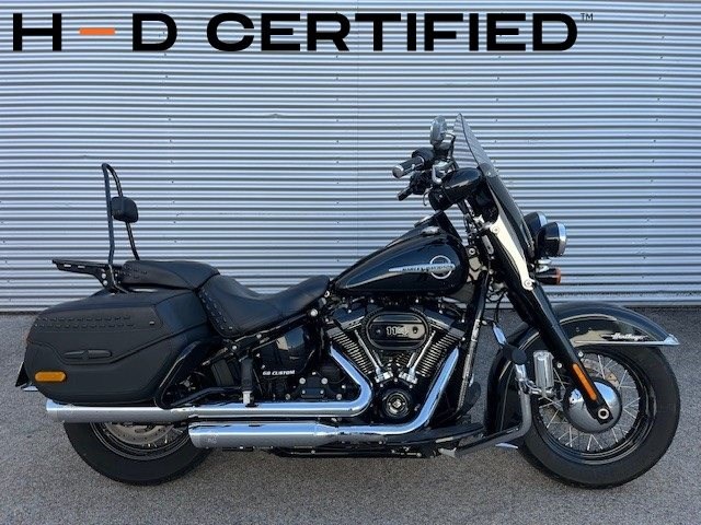 Harley-Davidson Softail Heritage Classic 114 FLHCS (Vivid Black) - Bild 1