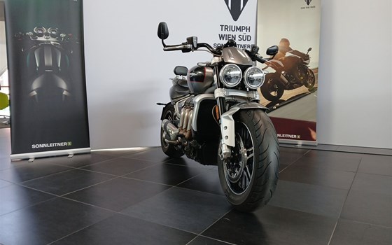 Gebrauchtmotorrad Triumph Rocket 3 GT - Bild 2 Gebrauchtmotorrad Triumph Rocket 3 GT - Bild 2