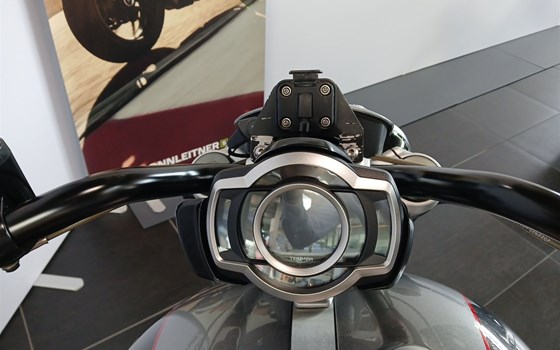 Gebrauchtmotorrad Triumph Rocket 3 GT - Bild 7