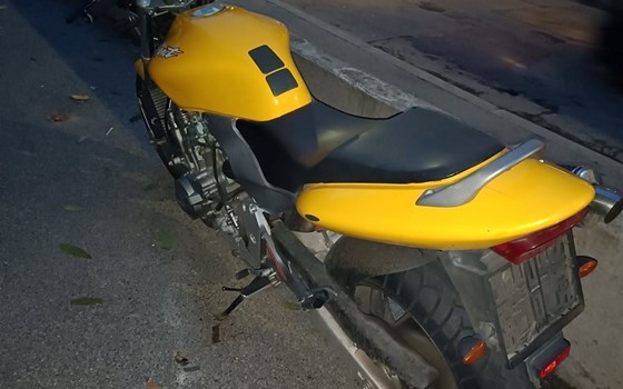 Gebrauchtmotorrad Honda CB 600 F Hornet - Bild 5 Gebrauchtmotorrad Honda CB 600 F Hornet - Bild 5