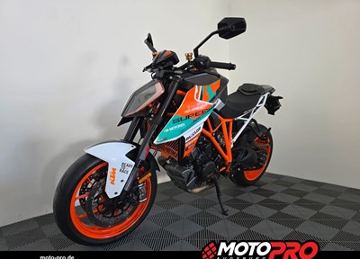 GEBRAUCHTFAHRZEUG KTM 1290 Super Duke R