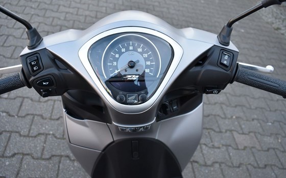 Neufahrzeug Honda SH Mode 125 - Bild 6