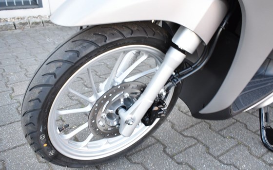 Neufahrzeug Honda SH Mode 125 - Bild 9