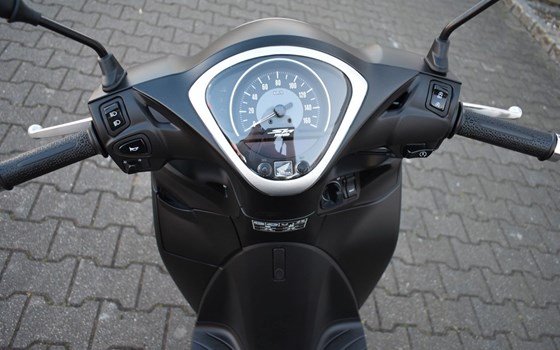 Gebrauchtmotorrad Honda SH Mode 125 - Bild 5