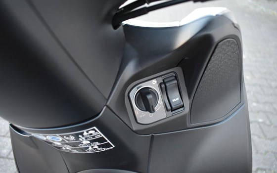 Gebrauchtmotorrad Honda SH Mode 125 - Bild 6