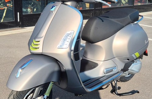 Neumotorrad Vespa GTS 310 SuperTech