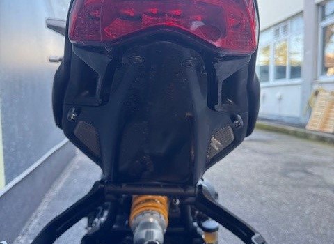 Gebrauchtmotorrad Ducati Monster 1200 R - Bild 2 Gebrauchtmotorrad Ducati Monster 1200 R - Bild 2