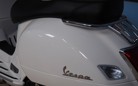 Gebrauchtmotorrad Vespa GTS 125 Super iGET - Bild 10 Gebrauchtmotorrad Vespa GTS 125 Super iGET - Bild 10