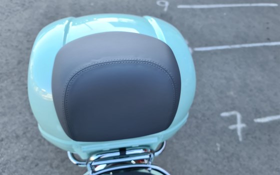 Neufahrzeug Vespa GTS 125 - Bild 5 Neufahrzeug Vespa GTS 125 - Bild 5