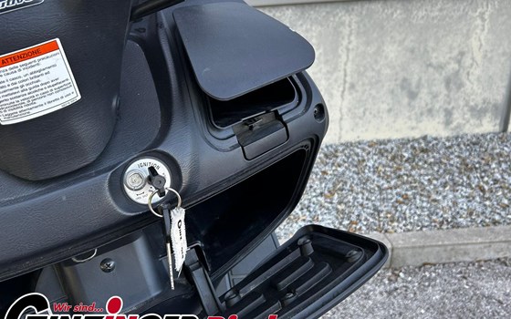 Gebrauchtmotorrad Suzuki Burgman 125 - Bild 9 Gebrauchtmotorrad Suzuki Burgman 125 - Bild 9