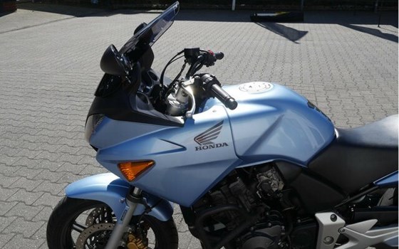 Gebrauchtmotorrad Honda CBF 600 - Bild 11