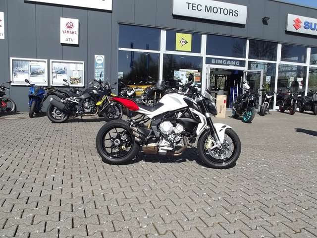 MV Agusta Brutale 800 