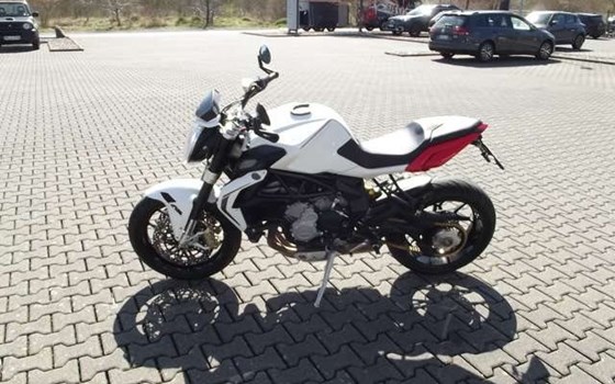 Gebrauchtmotorrad MV Agusta Brutale 800 - Bild 11