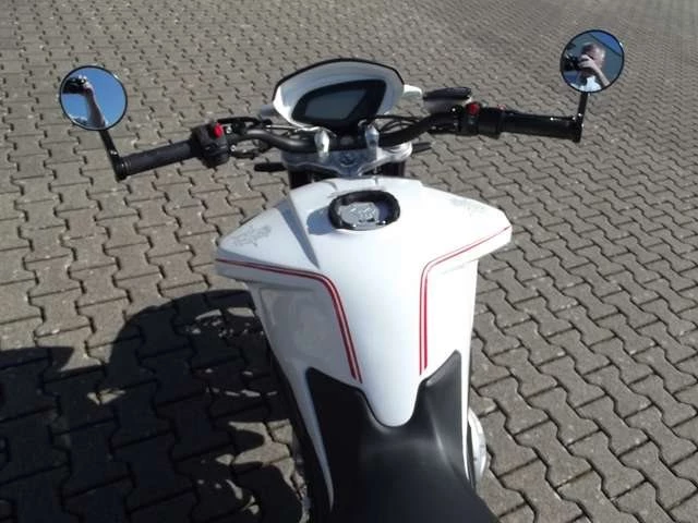 Angebot MV Agusta Brutale 800 Bild 12: Angebot MV Agusta Brutale 800