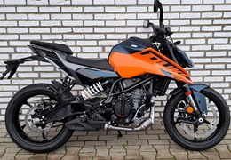 Neumotorrad KTM 125 Duke