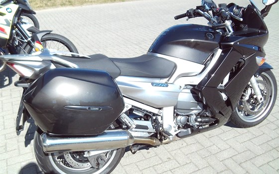 Gebrauchtmotorrad Yamaha FJR 1300 - Bild 1
