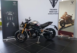Gebrauchte Triumph Speed Triple 1200 RS Gebrauchte Triumph Speed Triple 1200 RS