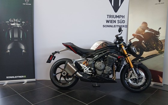 Gebrauchtmotorrad Triumph Speed Triple 1200 RS - Bild 3 Gebrauchtmotorrad Triumph Speed Triple 1200 RS - Bild 3