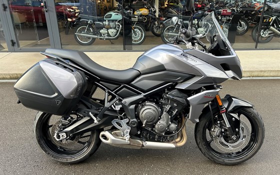 Gebrauchtmotorrad Triumph Tiger Sport 660 - Bild 2 Gebrauchtmotorrad Triumph Tiger Sport 660 - Bild 2