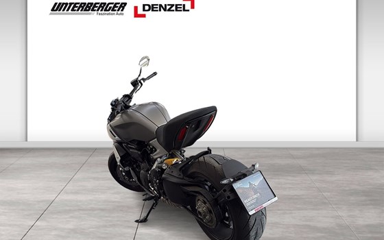 Gebrauchtmotorrad Ducati Diavel 1200 - Bild 3 Gebrauchtmotorrad Ducati Diavel 1200 - Bild 3