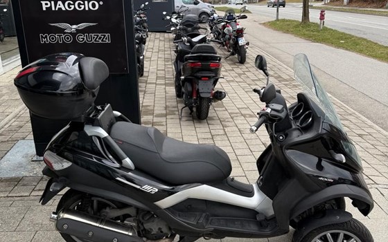 Gebrauchtmotorrad Piaggio MP3 LT 400 - Bild 3