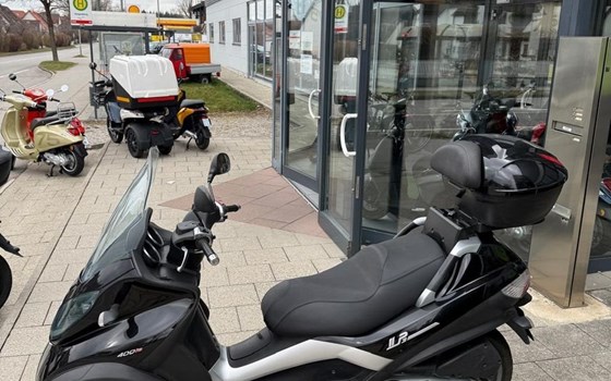 Gebrauchtmotorrad Piaggio MP3 400 - Bild 6