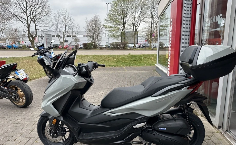 Offer Honda Forza 125 Bild 2: Offer Honda Forza 125